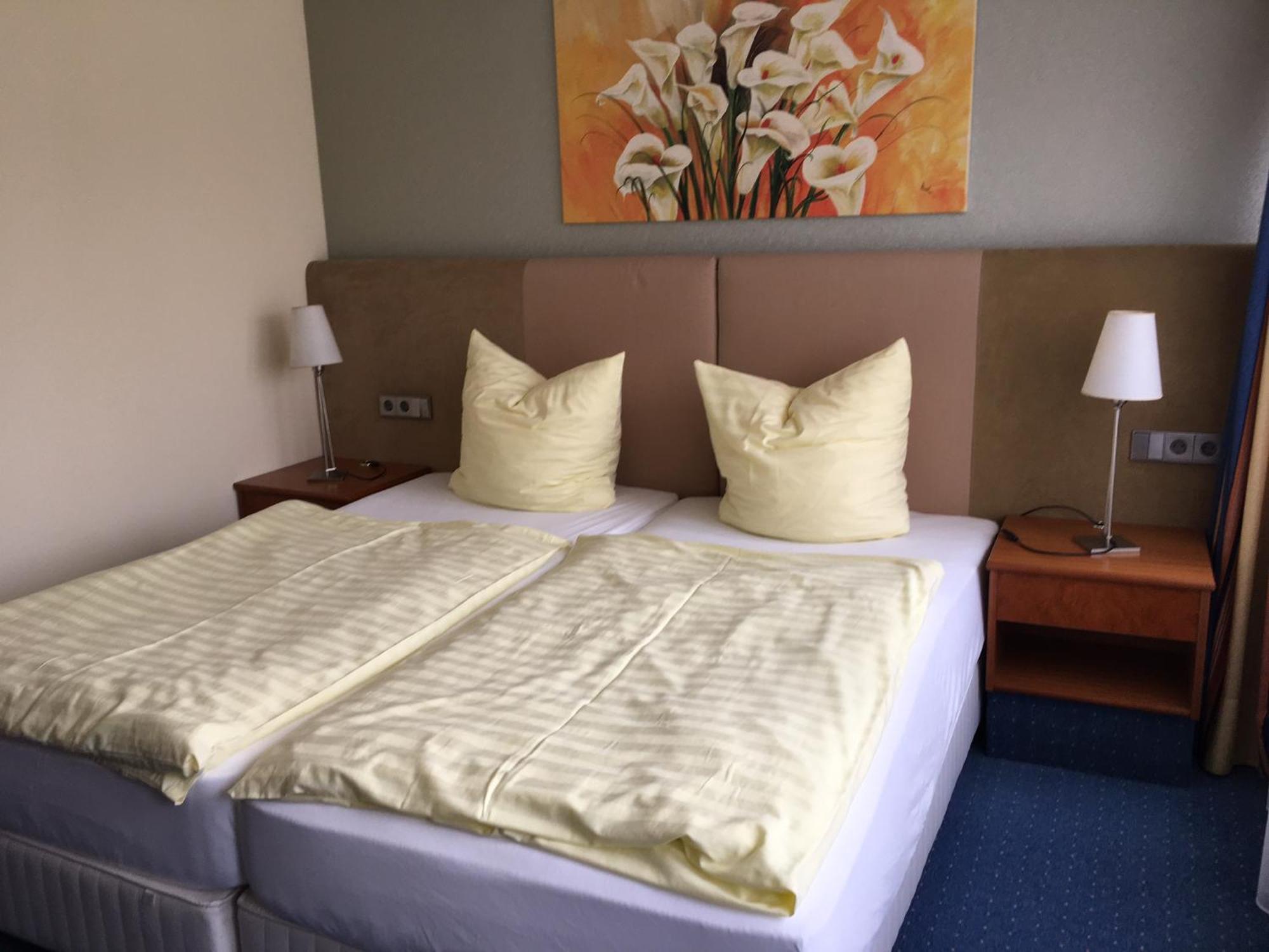 Motel Monteur アッシャースレーベン エクステリア 写真