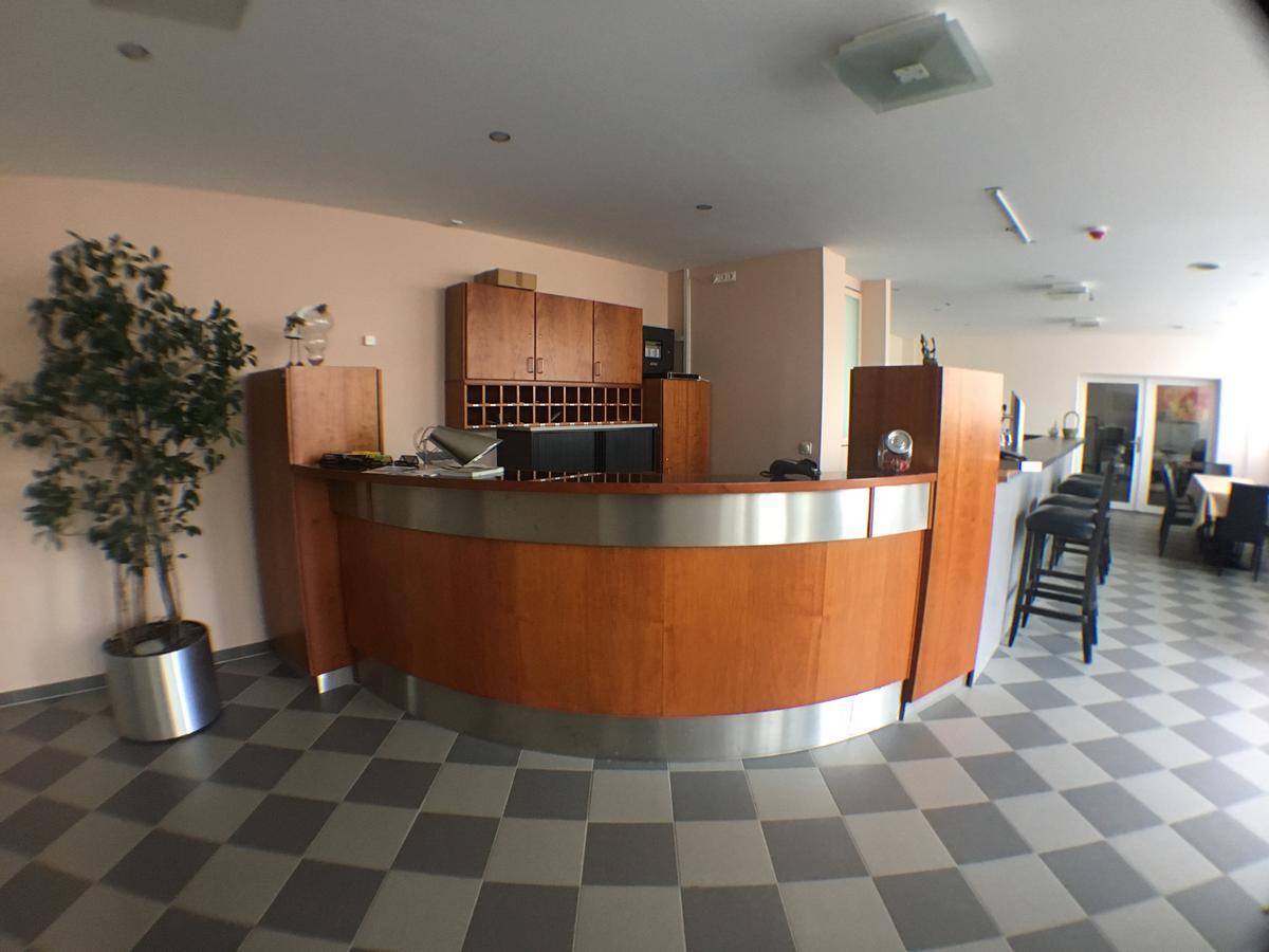 Motel Monteur アッシャースレーベン エクステリア 写真